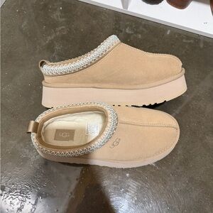 UGG Platform Tasman Slippers
